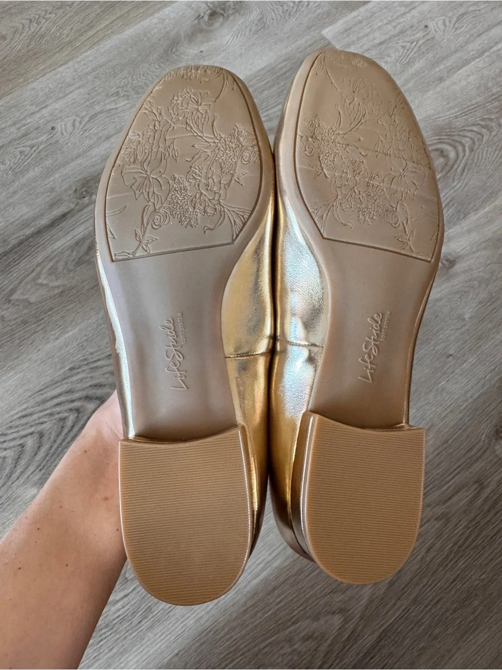 Life Stride Claudine Gold Bow Flats Heel Women’s 7.5 Metallic Preppy